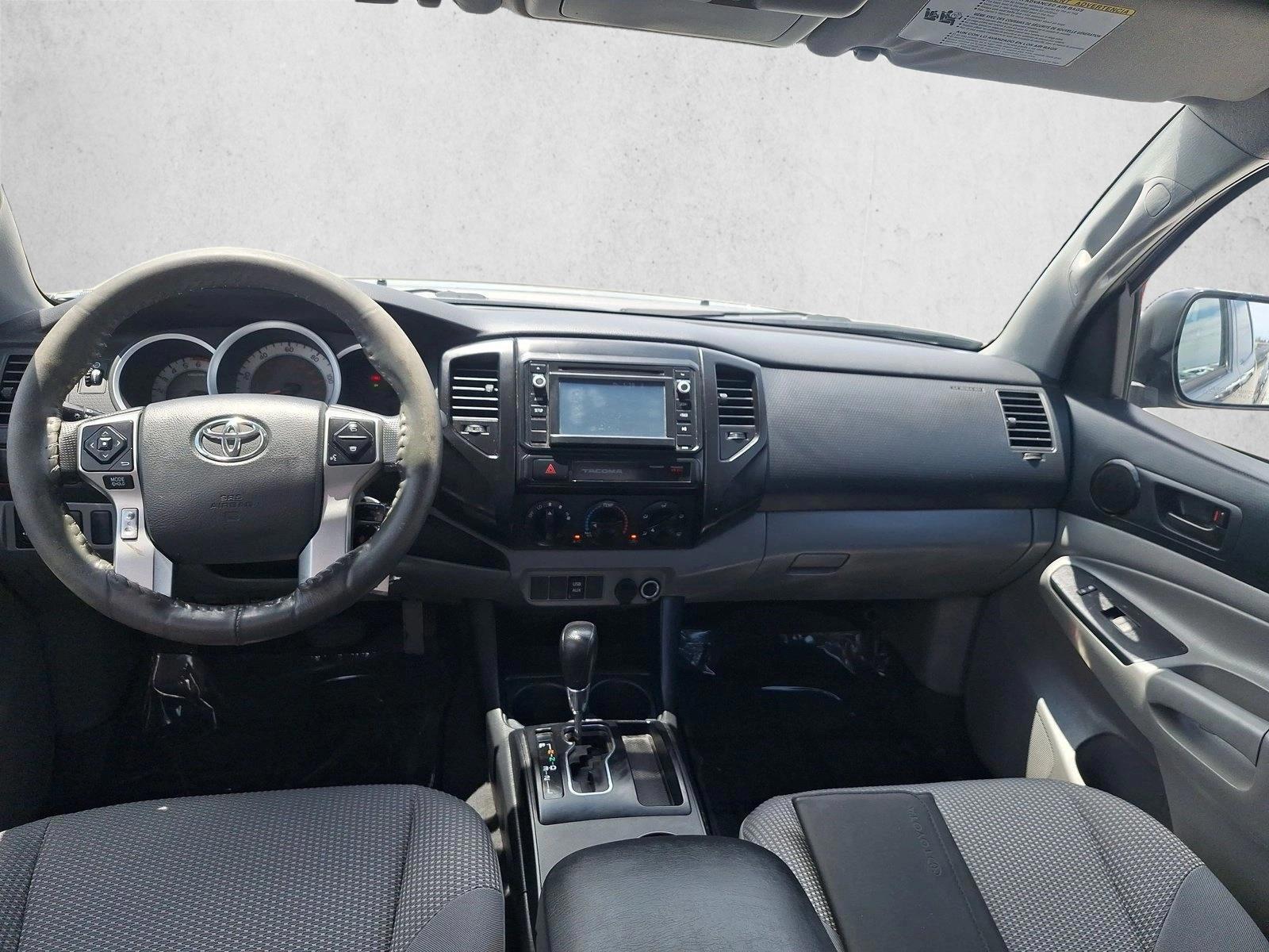 Thumbnail: 2015 Toyota Tacoma - 3