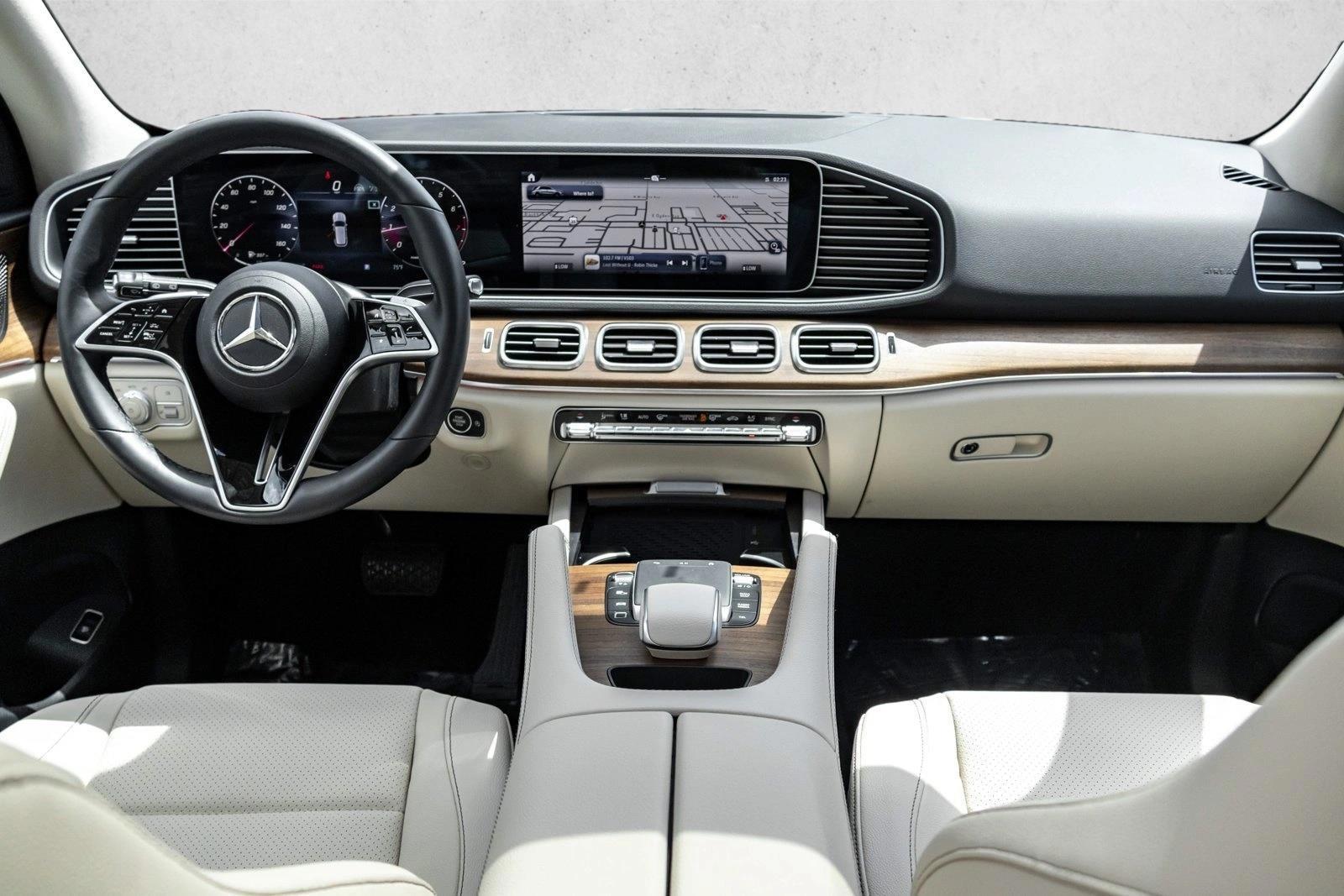 Thumbnail: 2026 Mercedes-Benz GLE - 4