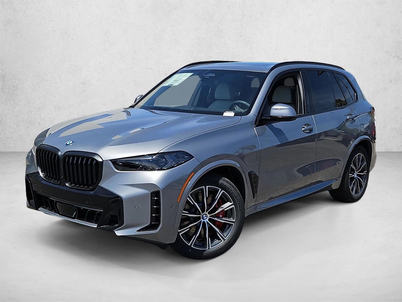 Thumbnail: 2026 BMW X5 - 1
