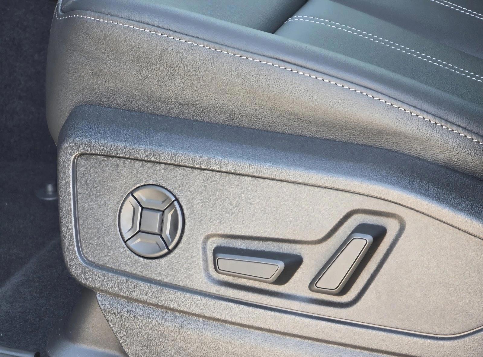 Thumbnail: 2025 Audi Q5 - 4
