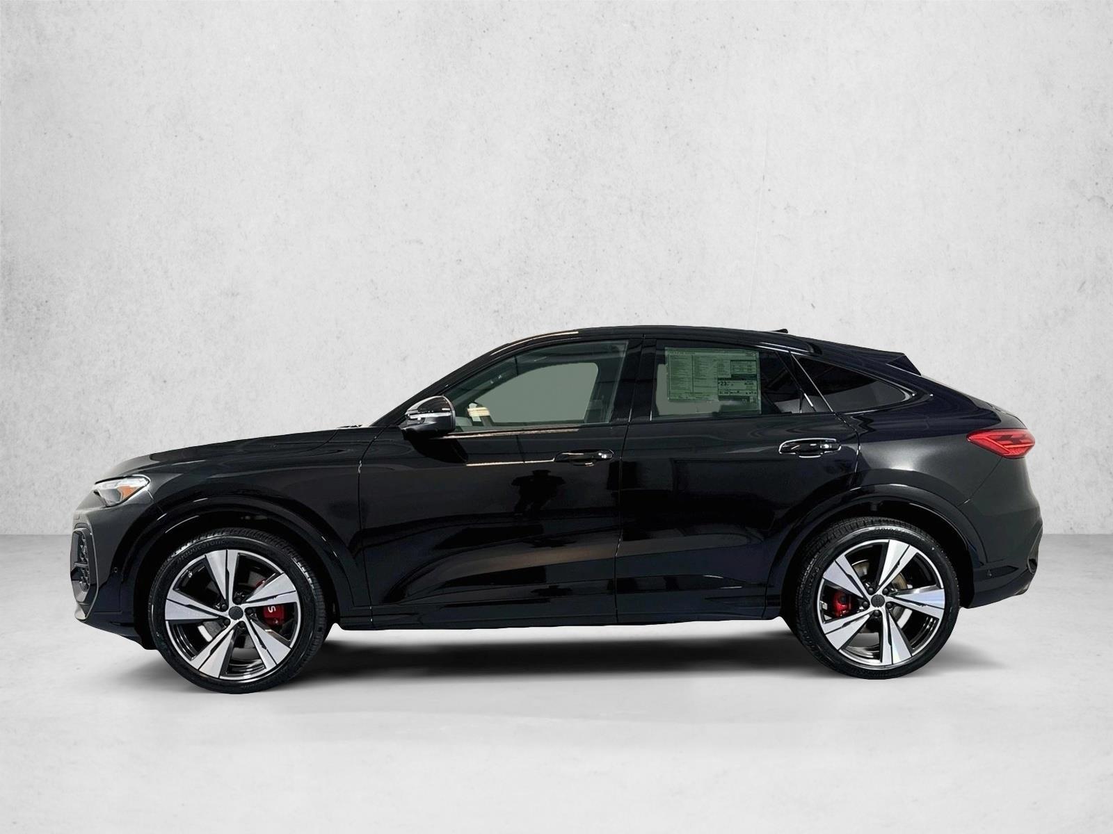 Thumbnail: 2026 Audi SQ5 - 2