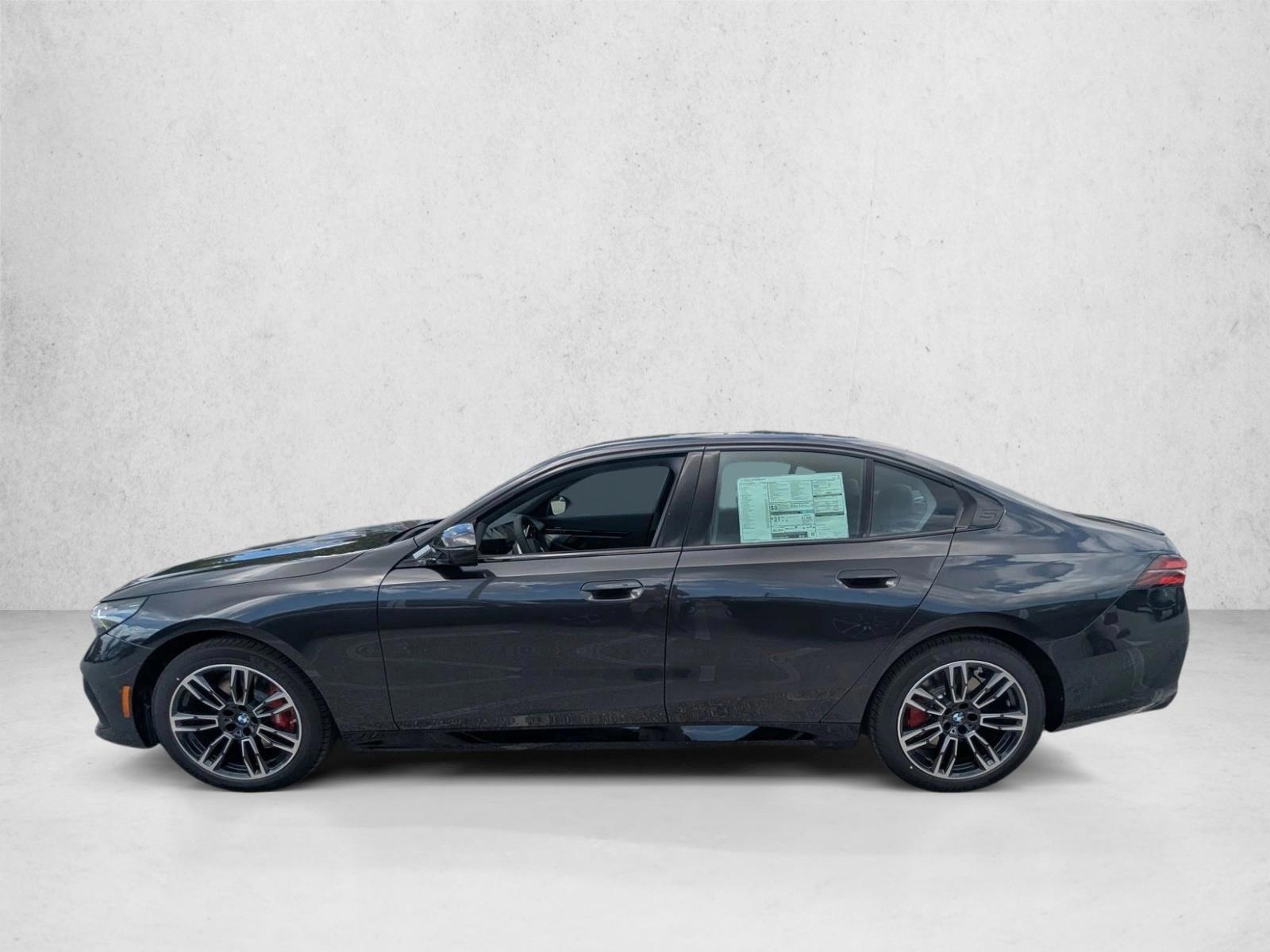 Thumbnail: 2026 BMW 5 Series - 2