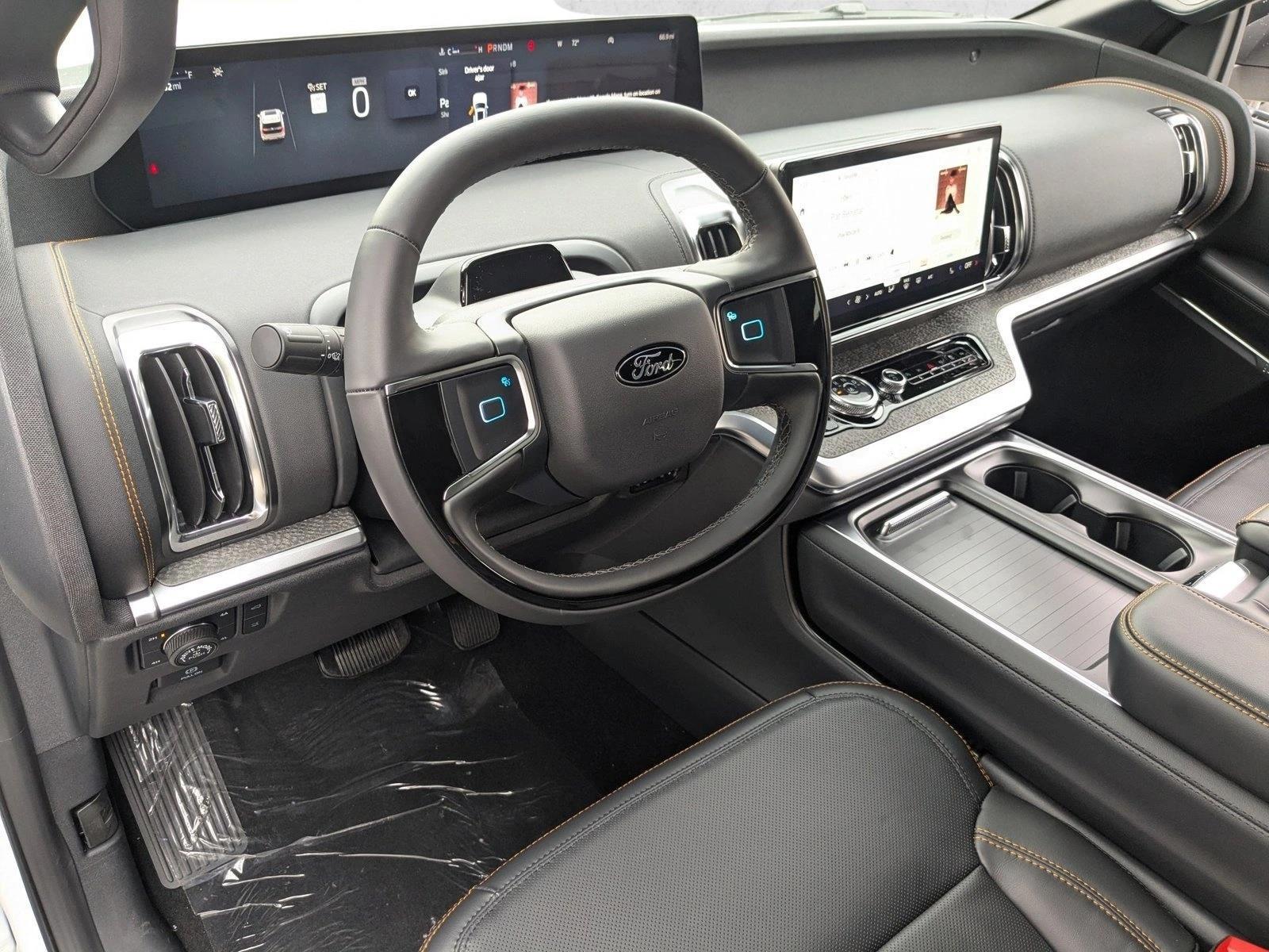 Thumbnail: 2025 Ford Expedition - 4