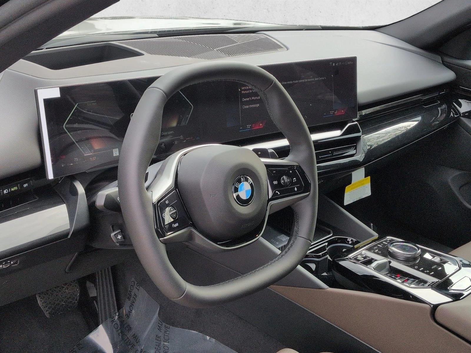 Thumbnail: 2026 BMW 5 Series - 3