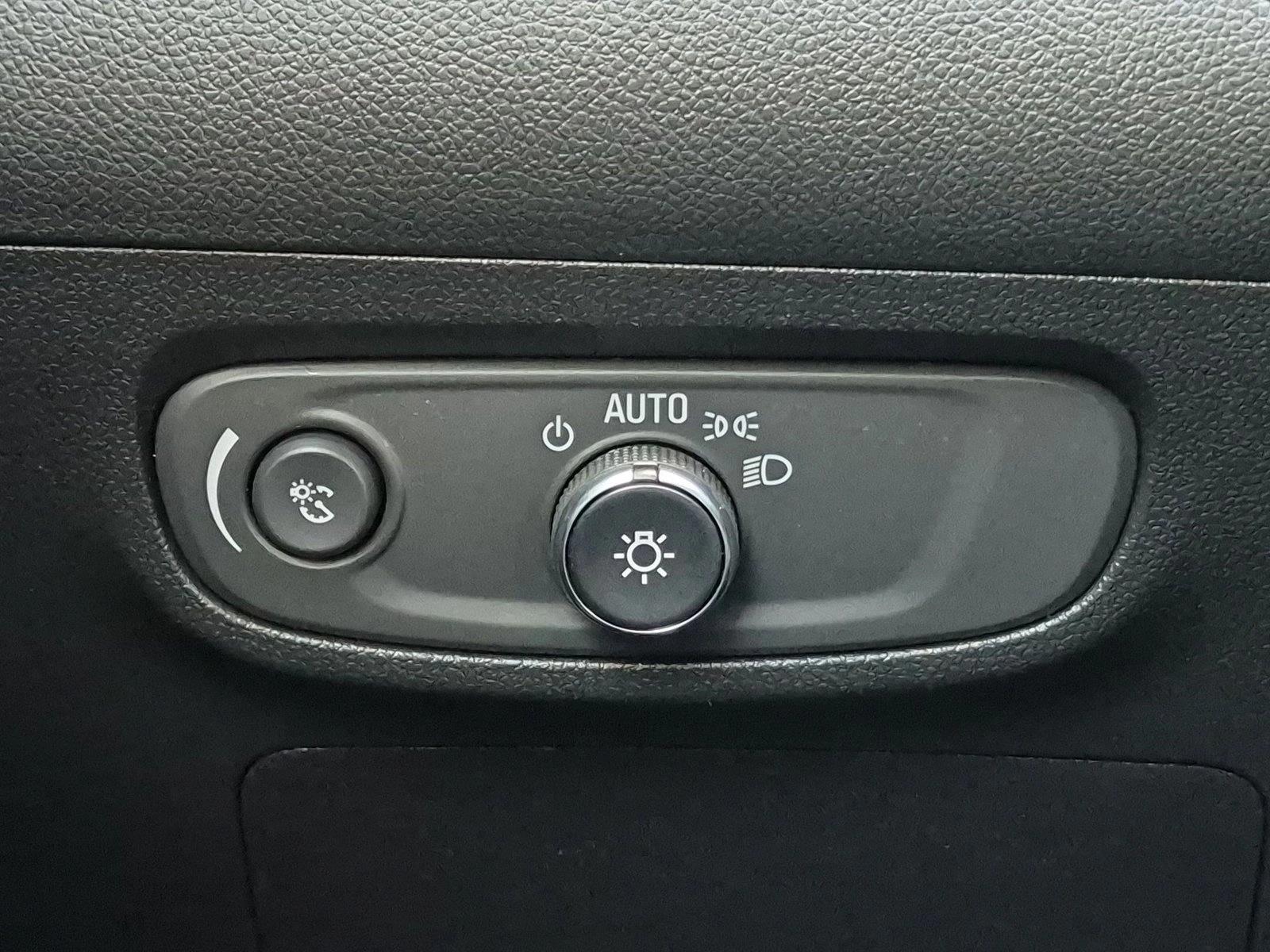 2025 Buick Encore GX Sport Touring - Photo 25