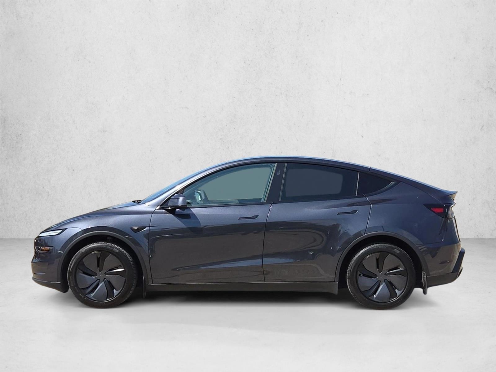 Thumbnail: 2026 Tesla Model Y - 2