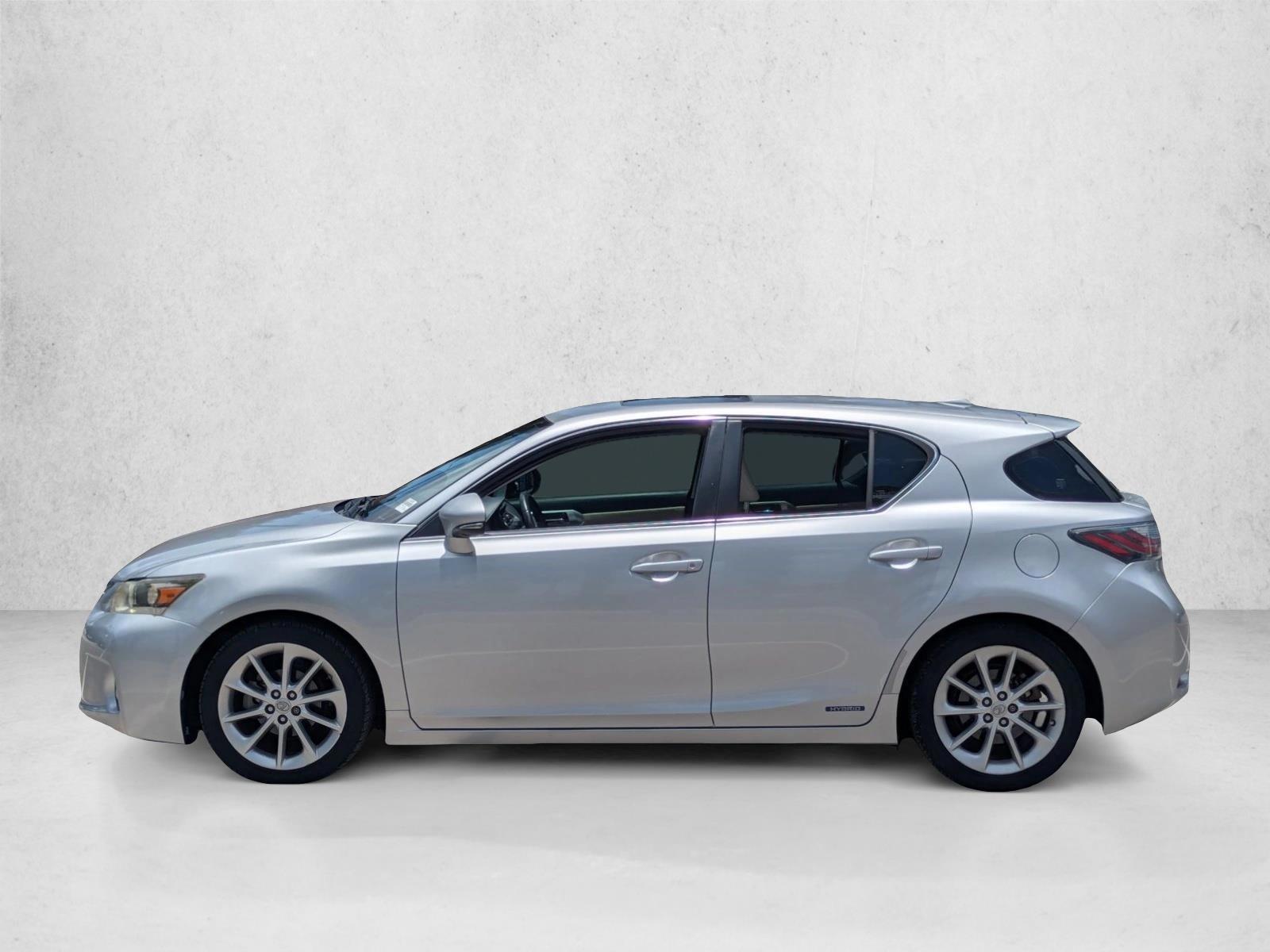 Thumbnail: 2013 Lexus CT - 2