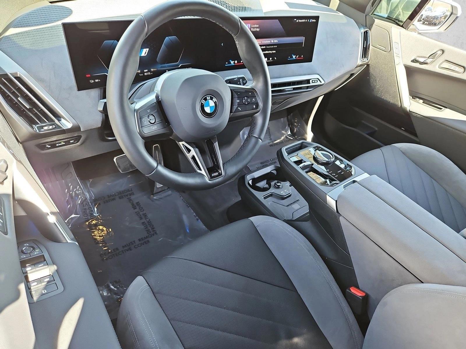 Thumbnail: 2026 BMW iX - 3