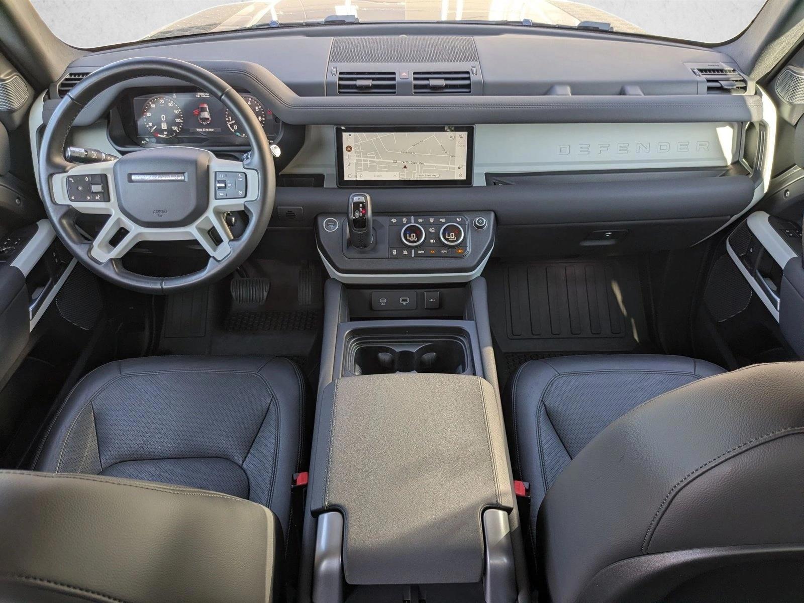 Thumbnail: 2022 Land Rover Defender - 3