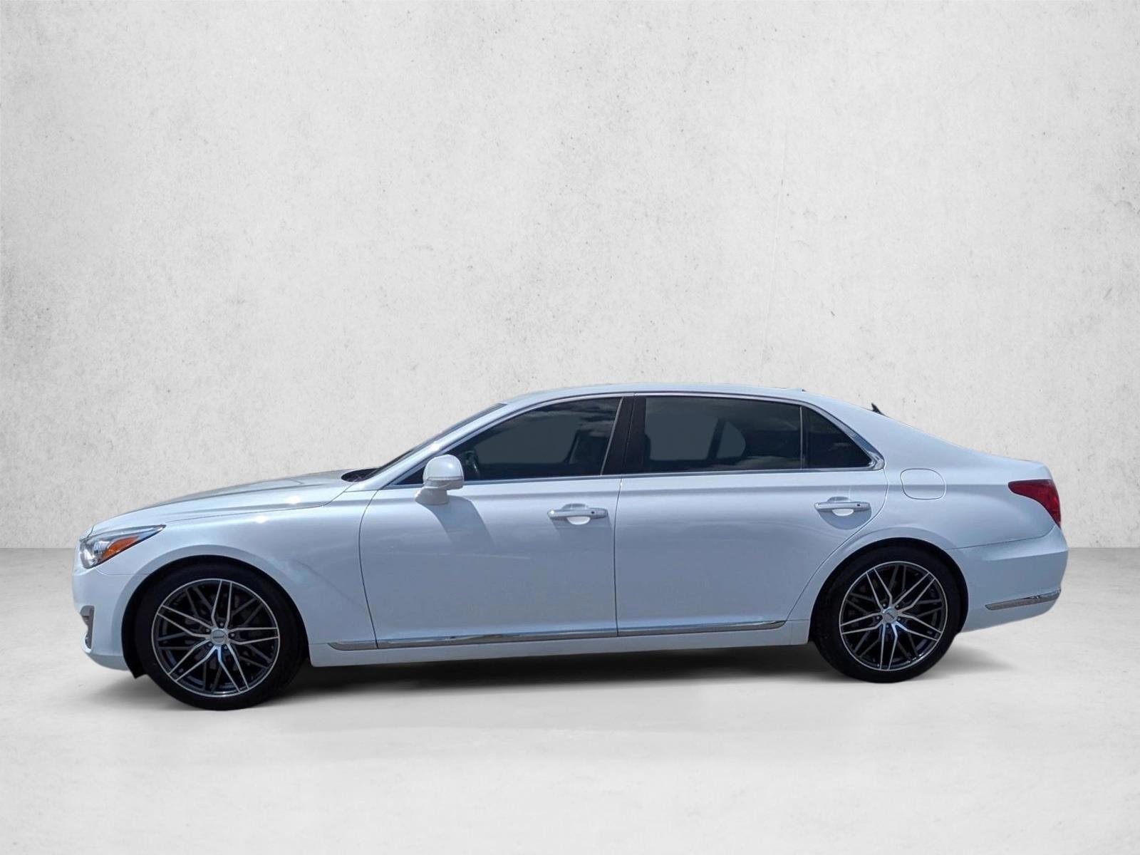 Thumbnail: 2019 Genesis G90 - 2