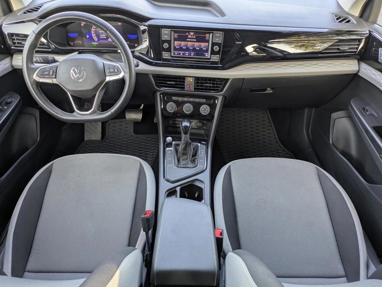 Thumbnail: 2023 Volkswagen Taos - 3
