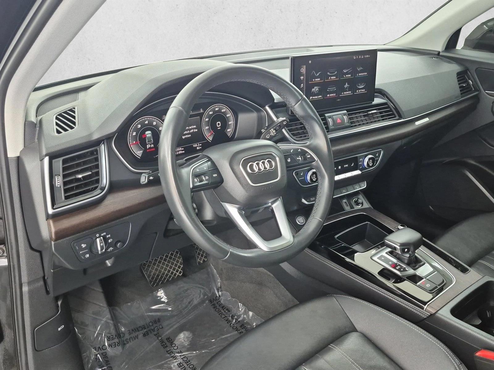 Thumbnail: 2021 Audi Q5 - 3