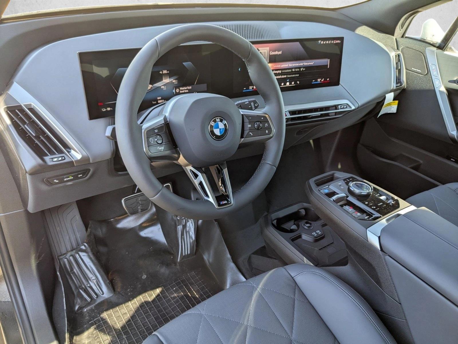 Thumbnail: 2026 BMW iX - 3