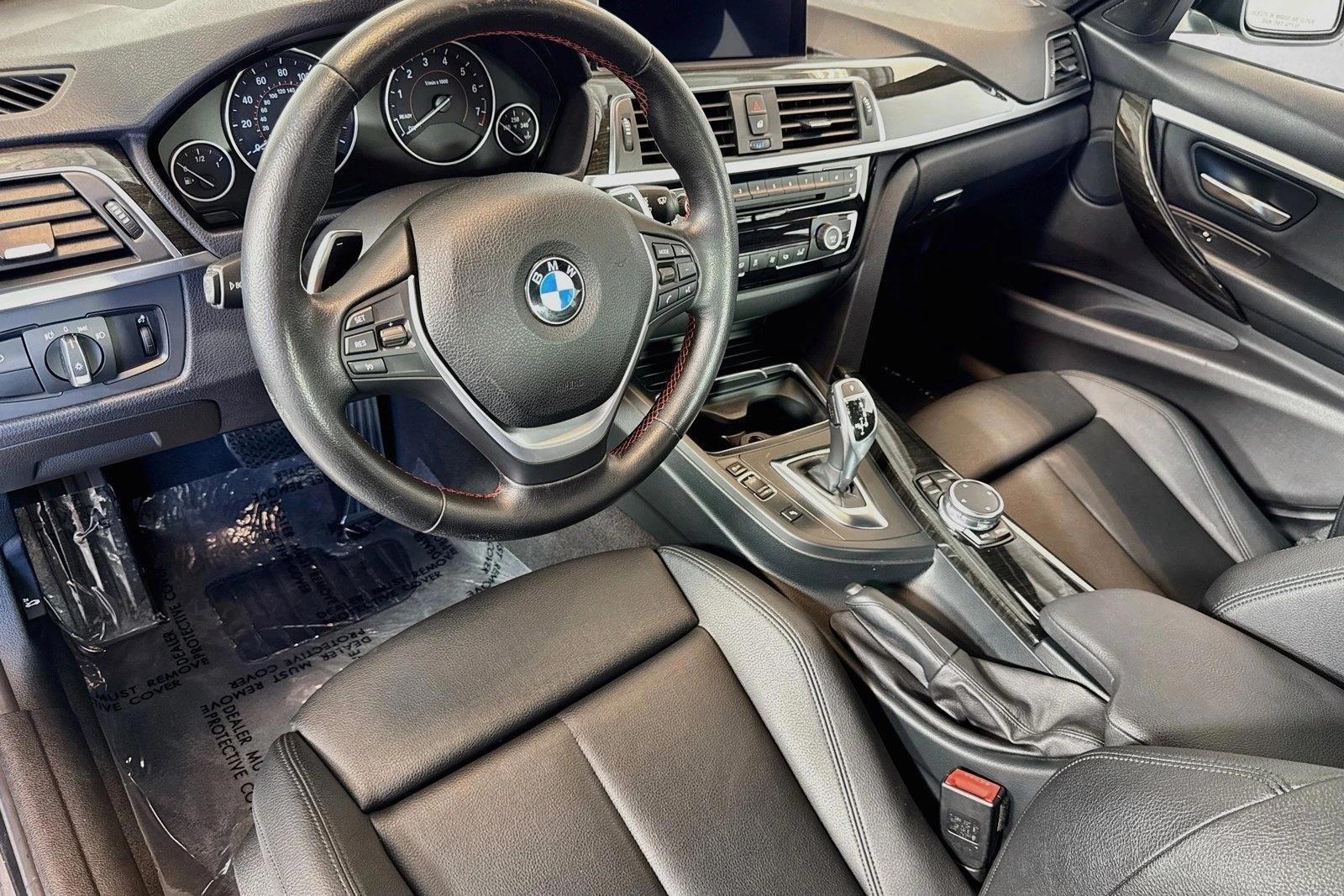 Thumbnail: 2016 BMW 3 Series - 3