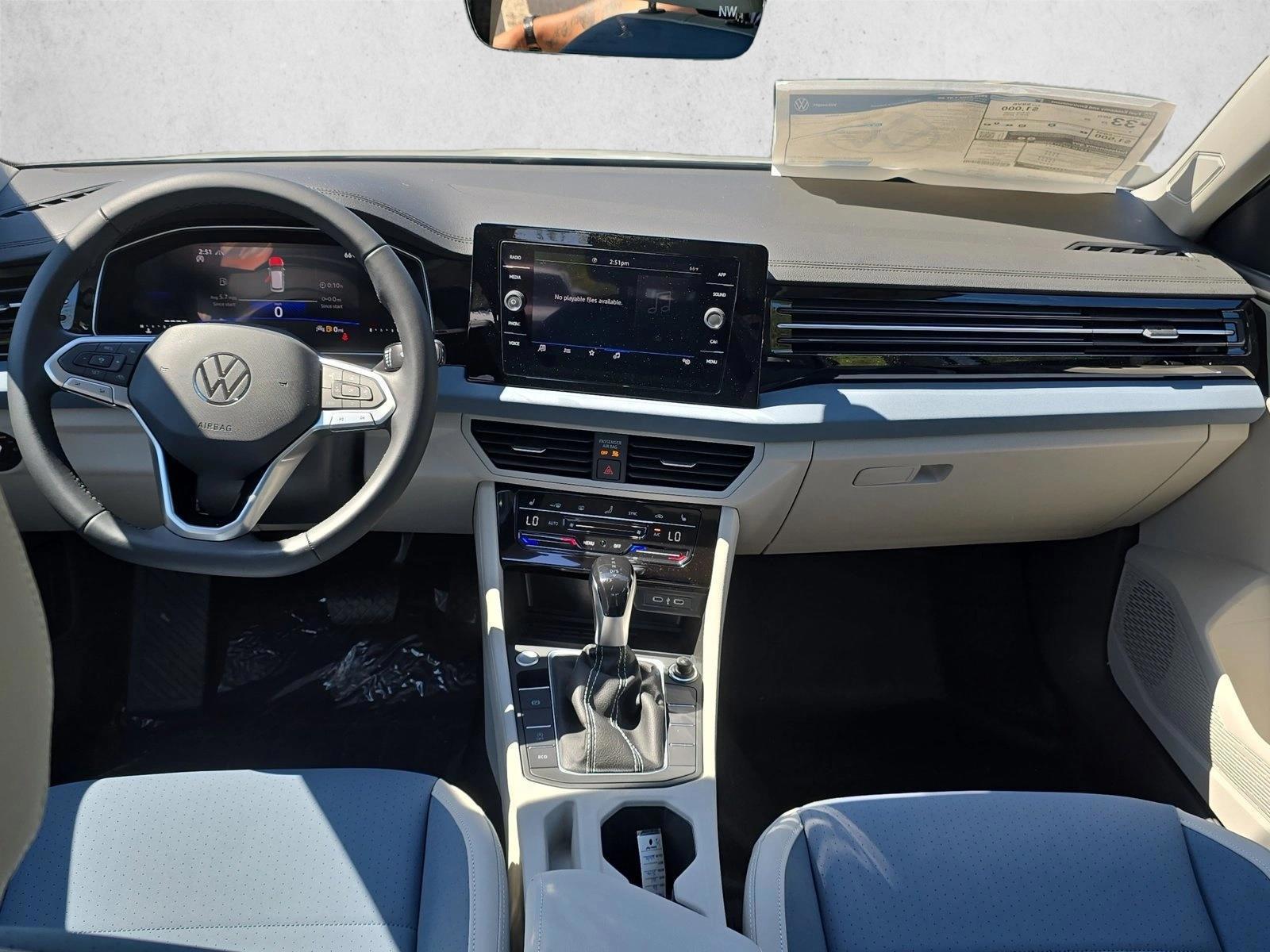 Thumbnail: 2026 Volkswagen Jetta - 4
