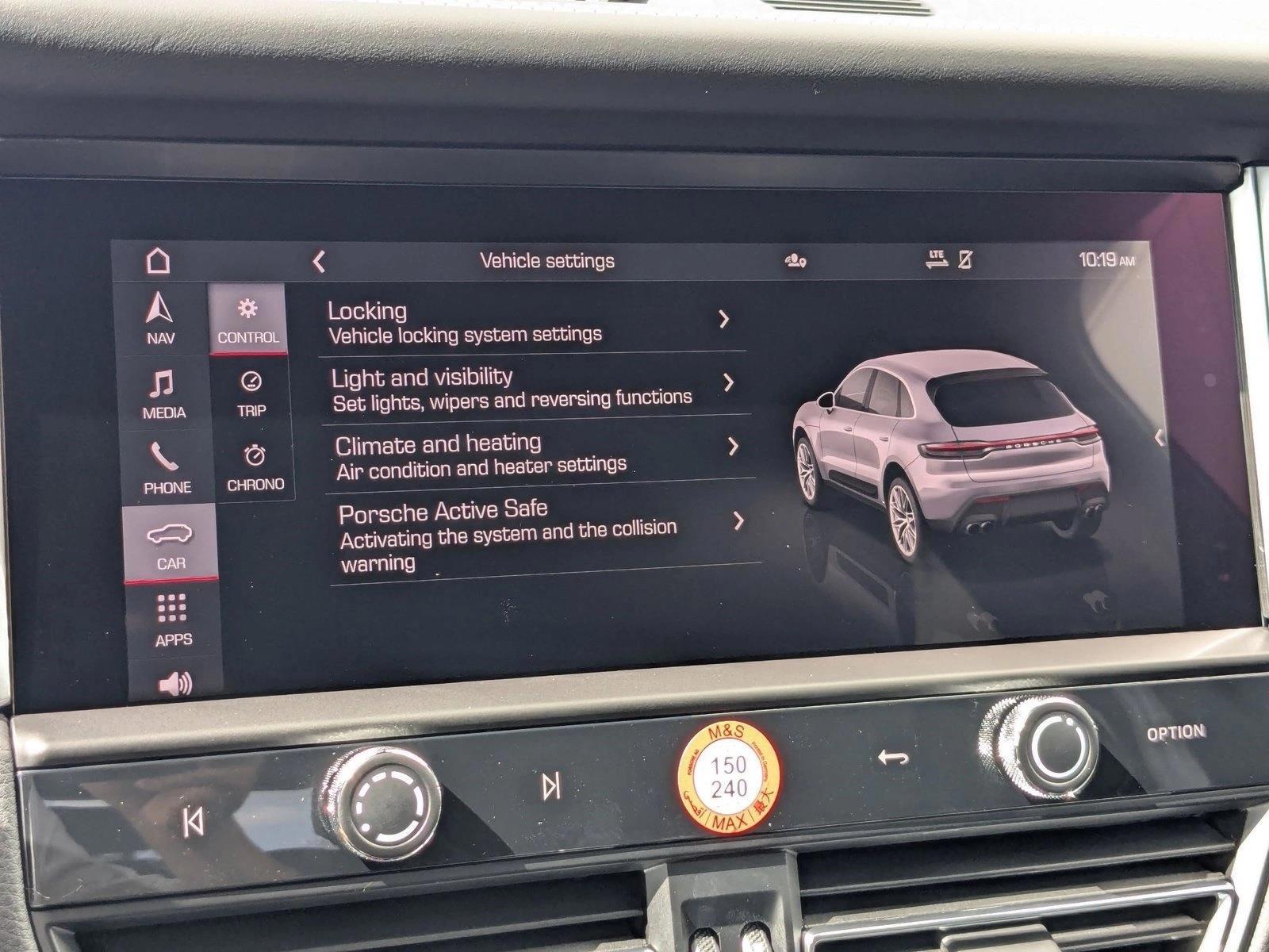 2025 Porsche Macan S - Photo 18