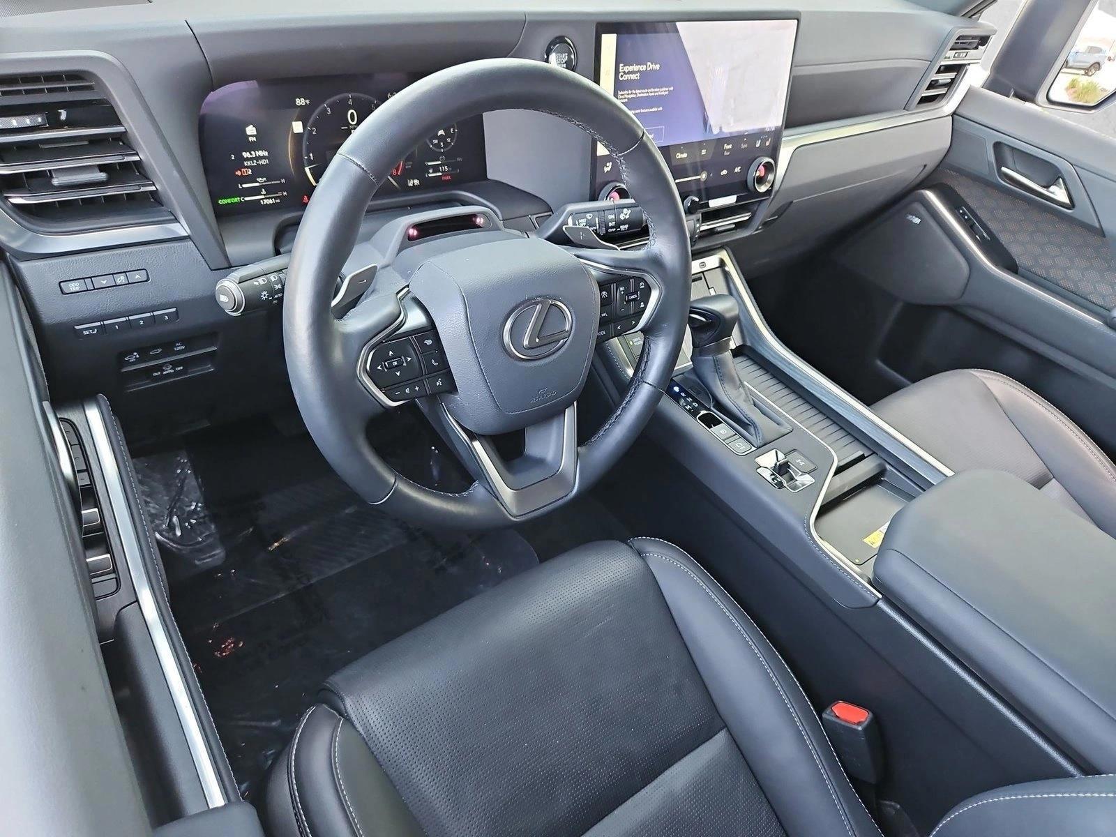 Thumbnail: 2025 Lexus GX - 3