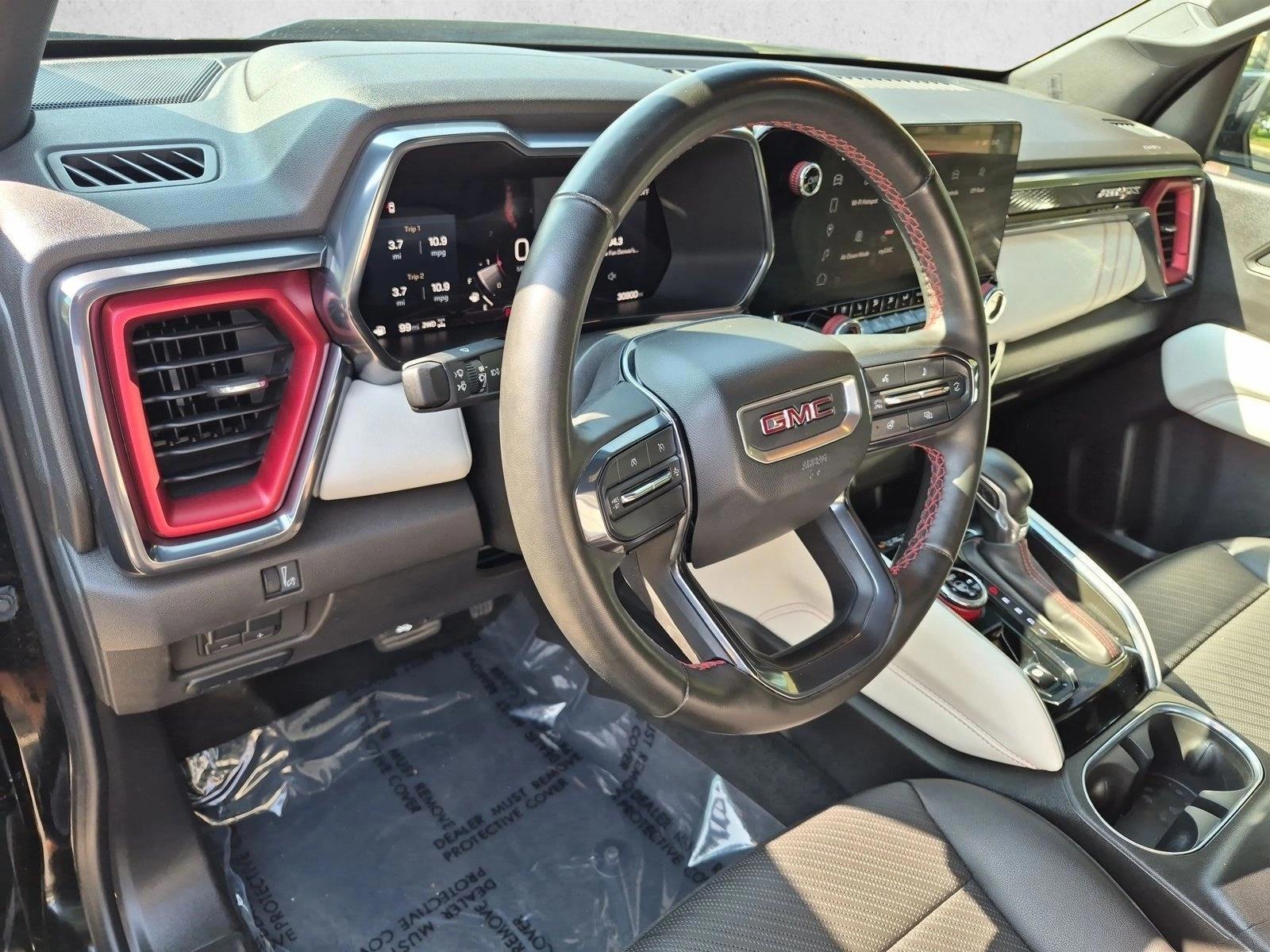 Thumbnail: 2023 GMC Canyon - 3