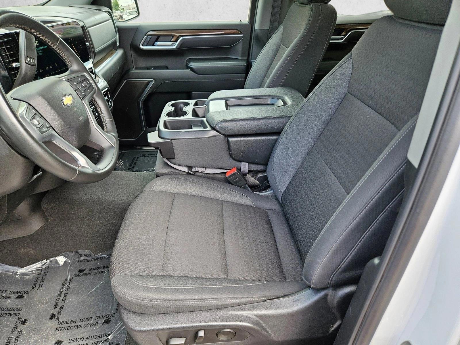 2025 Chevrolet Silverado 1500 LT - Photo 16
