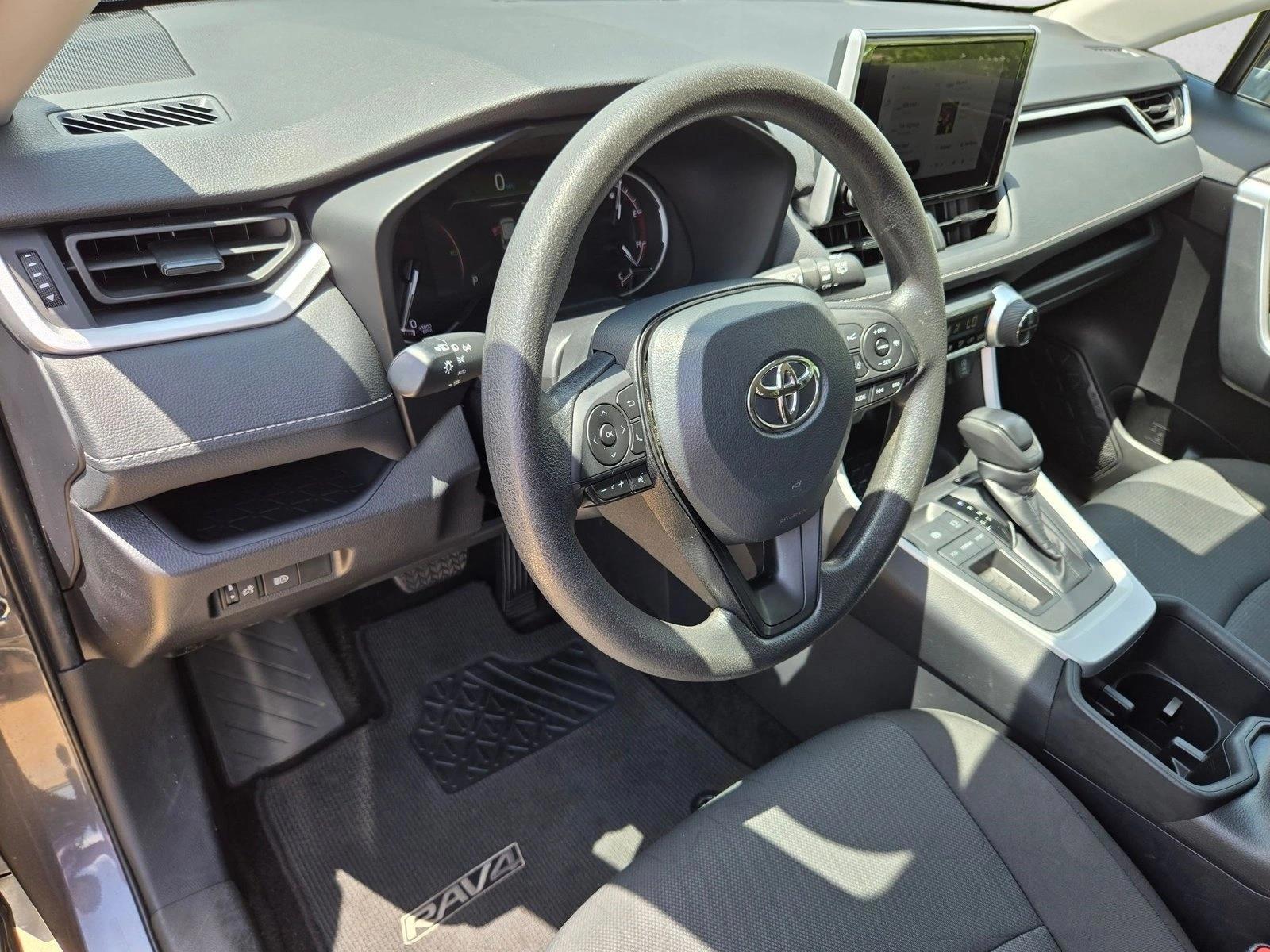 Thumbnail: 2025 Toyota RAV4 - 3