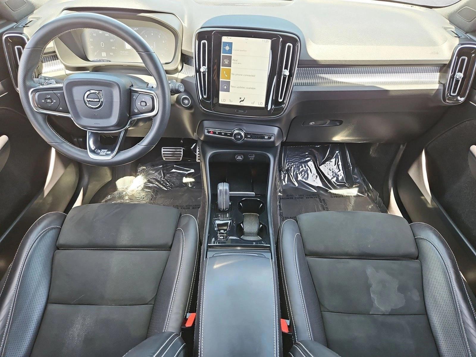 Thumbnail: 2019 Volvo XC40 - 4