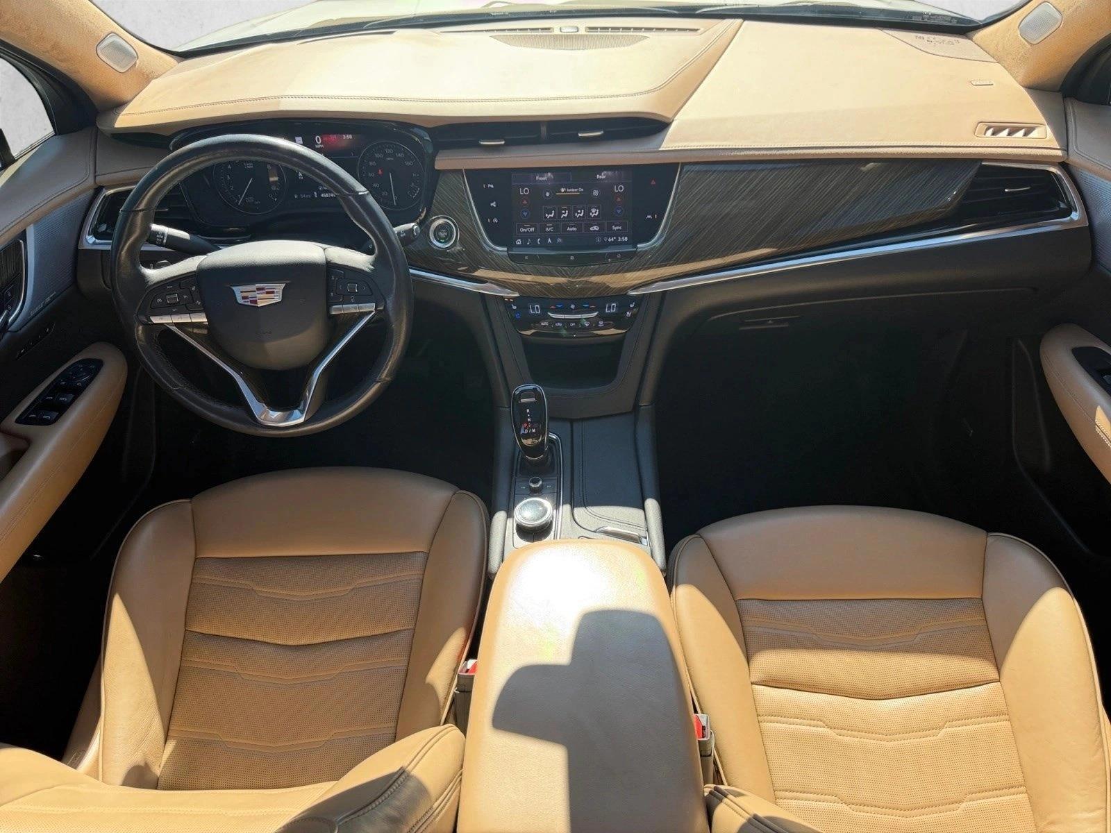 Thumbnail: 2020 Cadillac XT6 - 3
