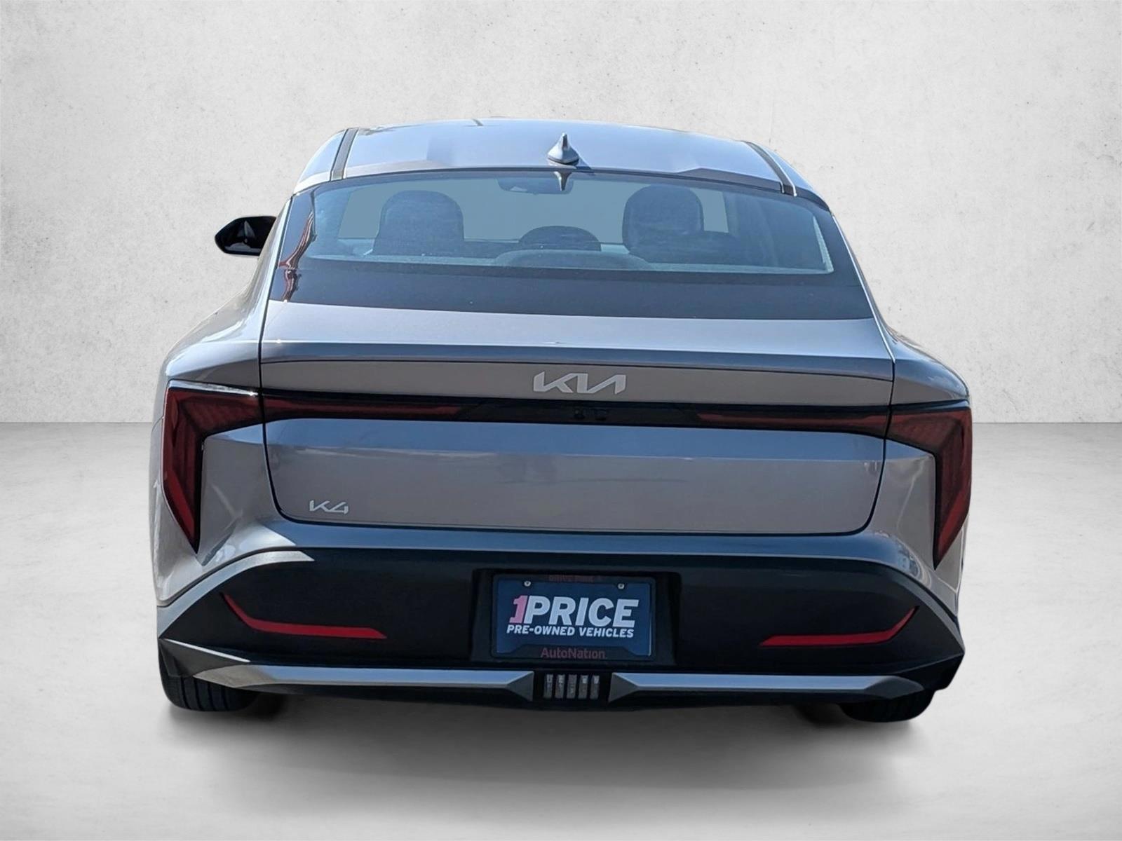 2025 Kia K4 LXS - Photo 7