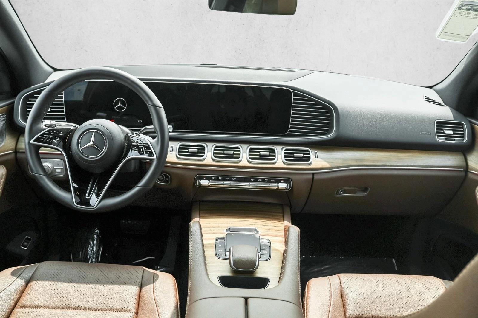 Thumbnail: 2026 Mercedes-Benz GLE - 4