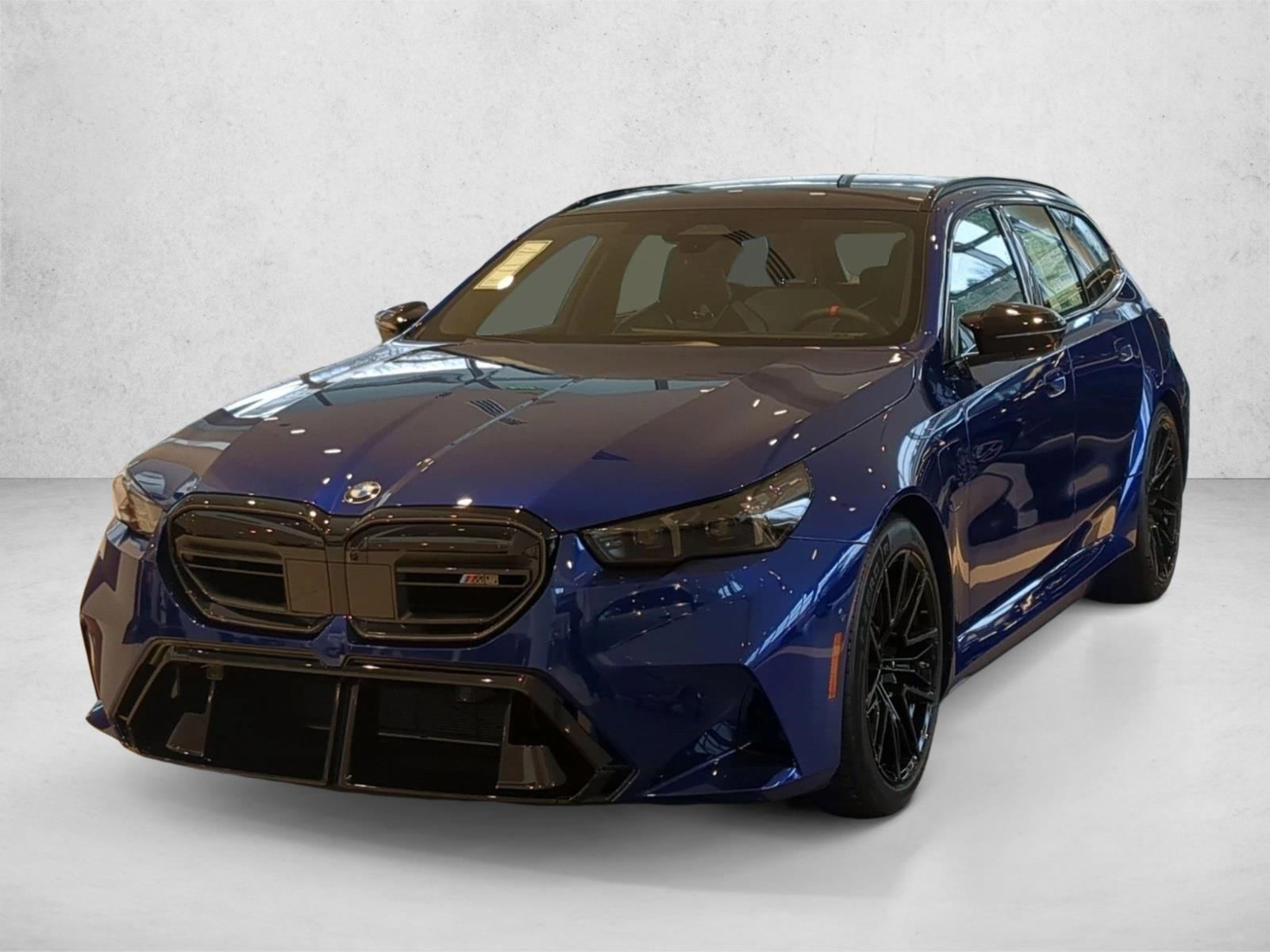 Thumbnail: 2026 BMW M5 - 1