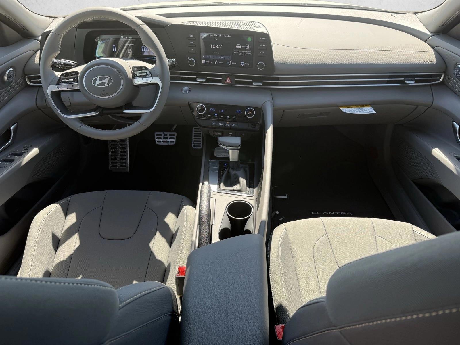 Thumbnail: 2026 Hyundai Elantra - 3