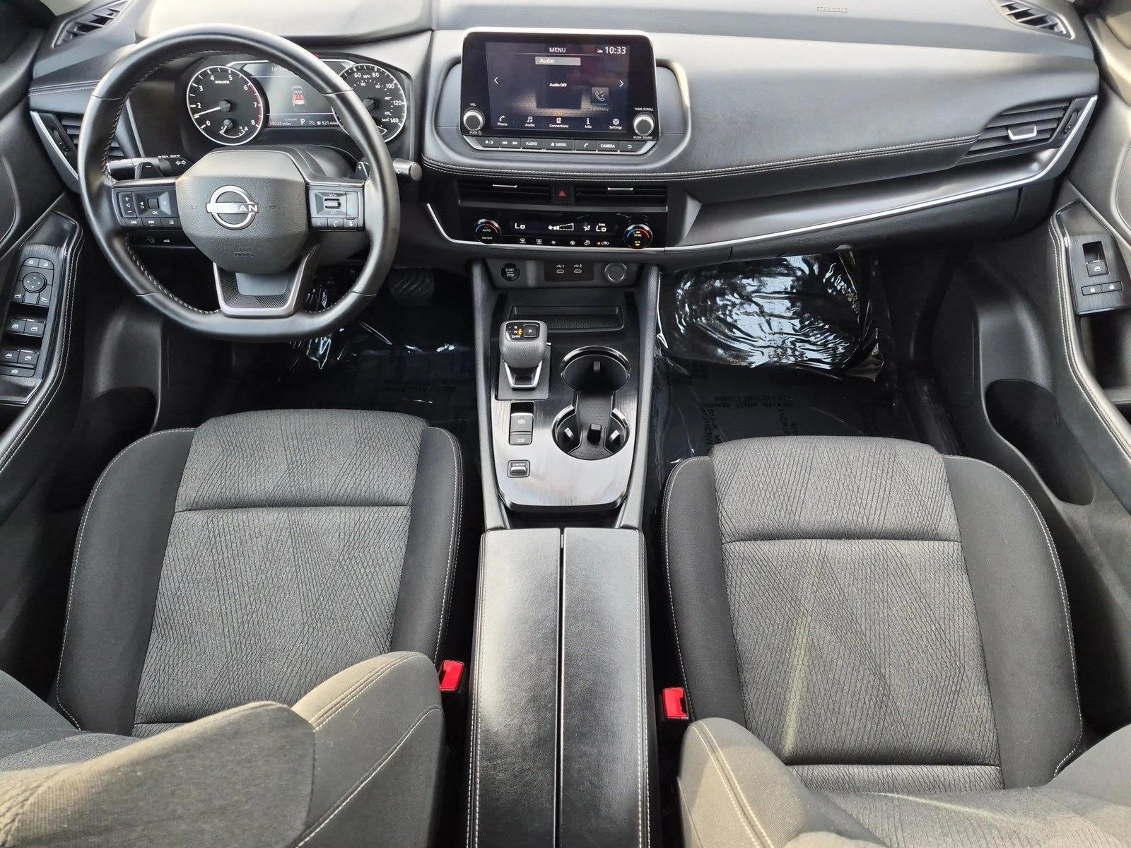 2025 Nissan Rogue SV - Photo 17
