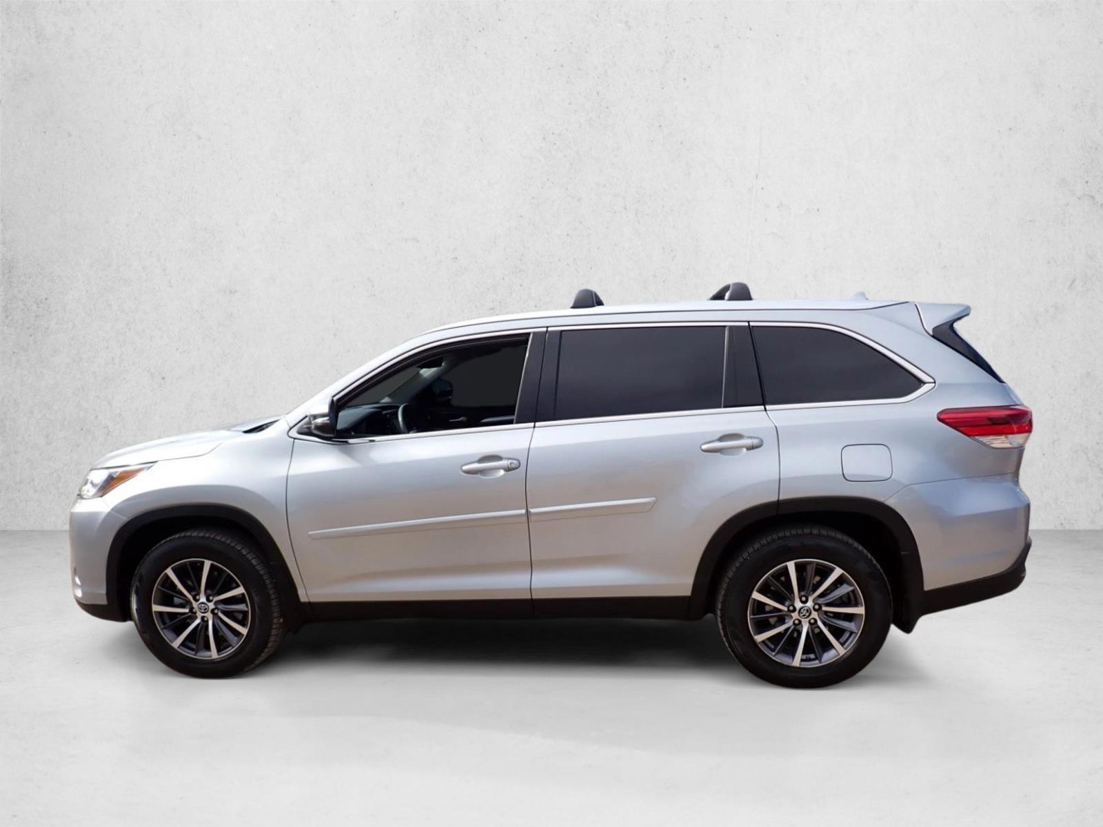 Thumbnail: 2019 Toyota Highlander - 2