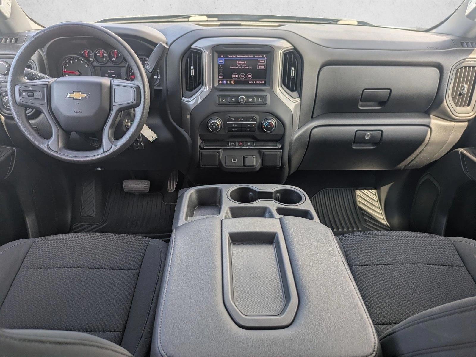 Thumbnail: 2020 Chevrolet Silverado 1500 - 3