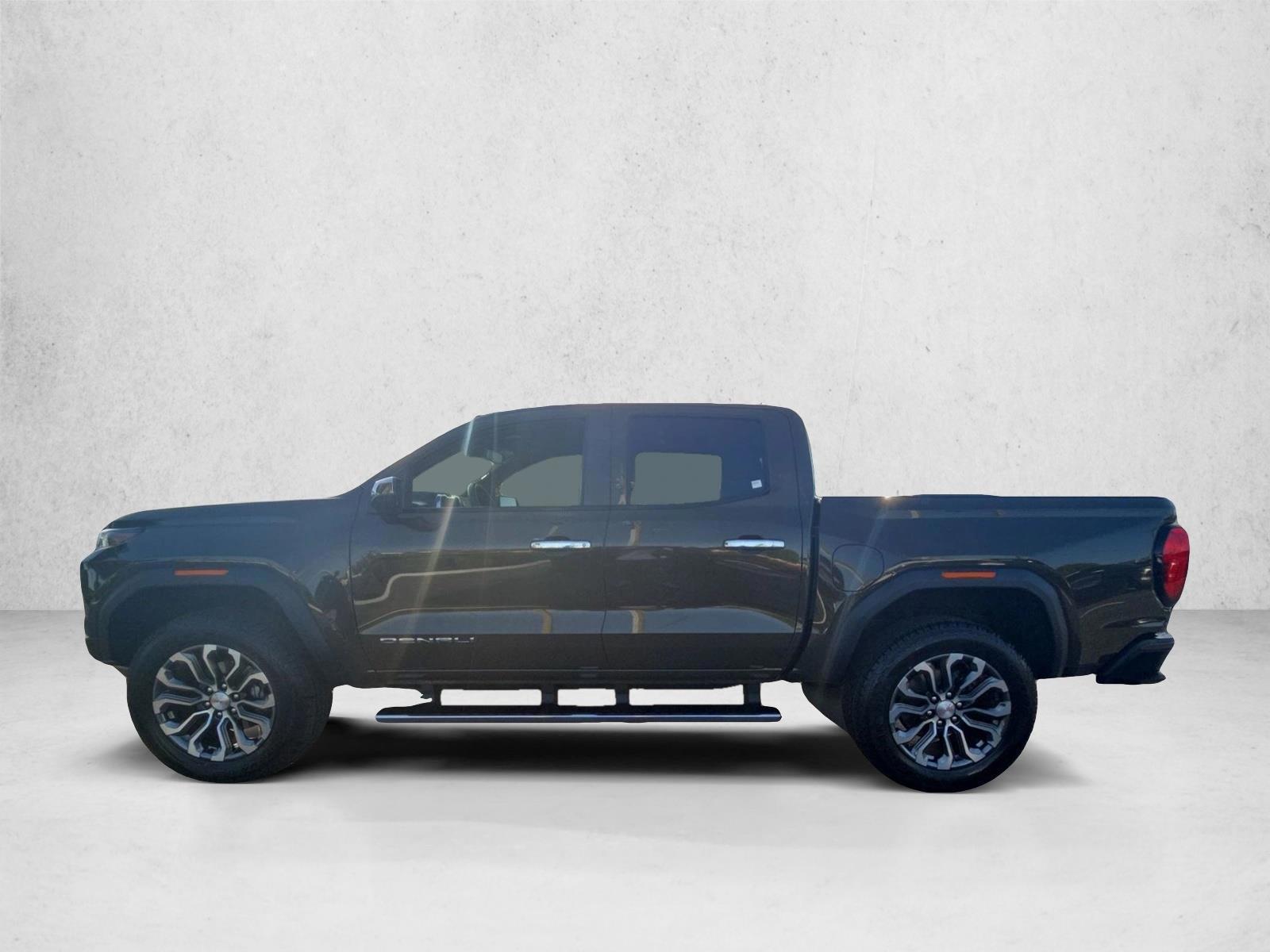 Thumbnail: 2024 GMC Canyon - 3