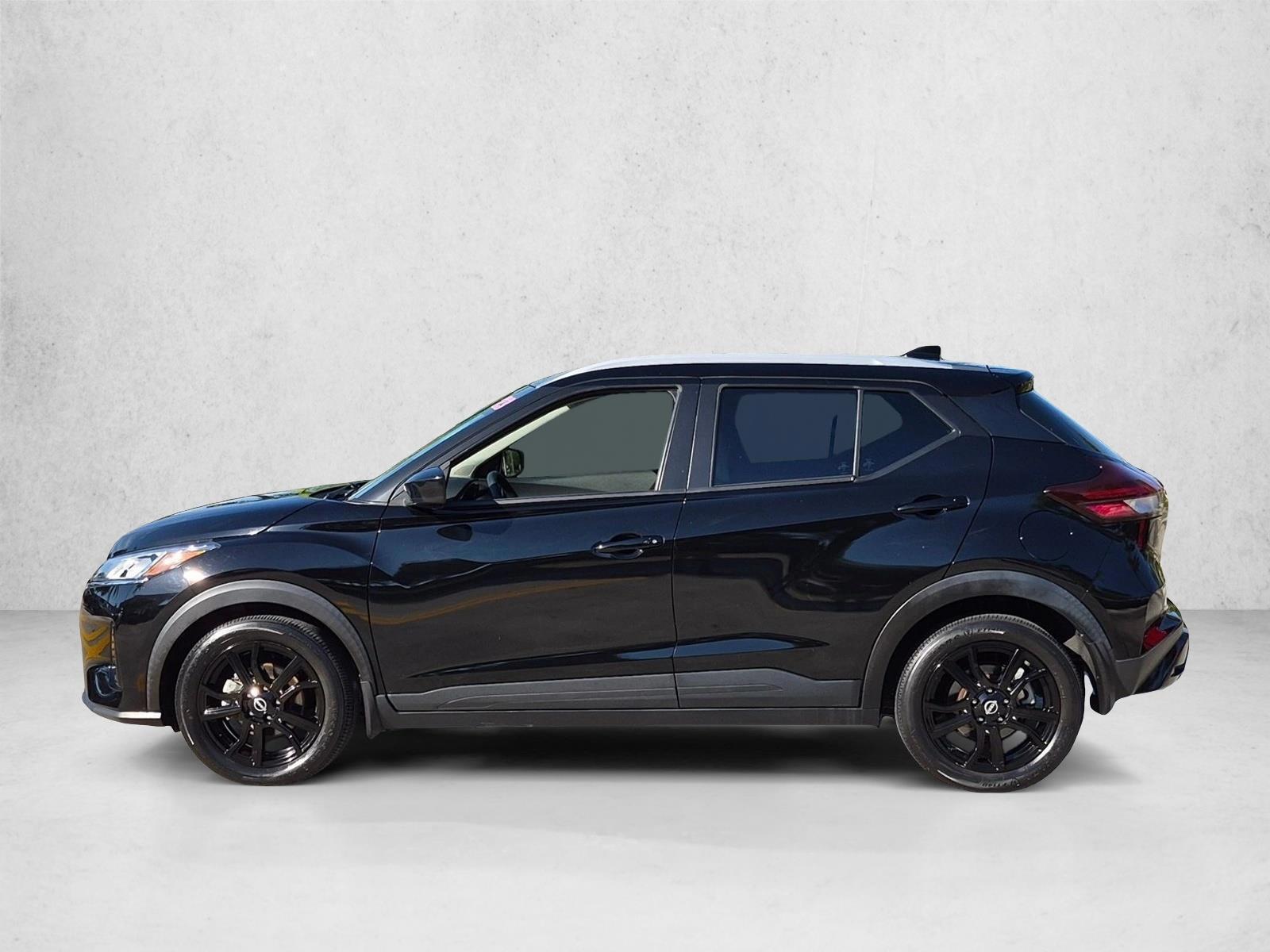 Thumbnail: 2023 Nissan Kicks - 2