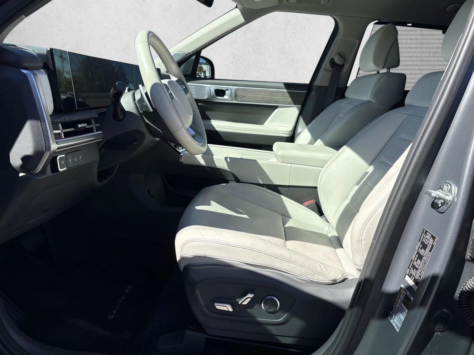 2025 Hyundai Santa Fe Limited - Photo 10