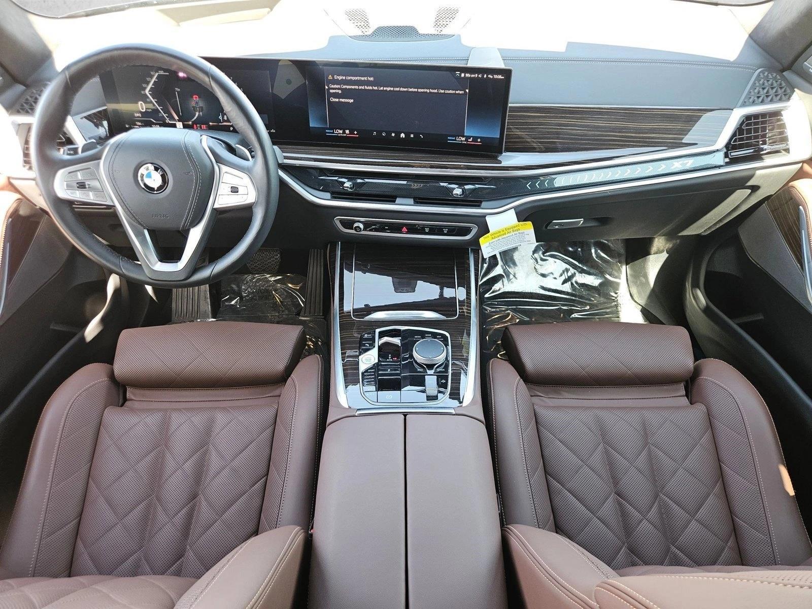 Thumbnail: 2025 BMW X7 - 4