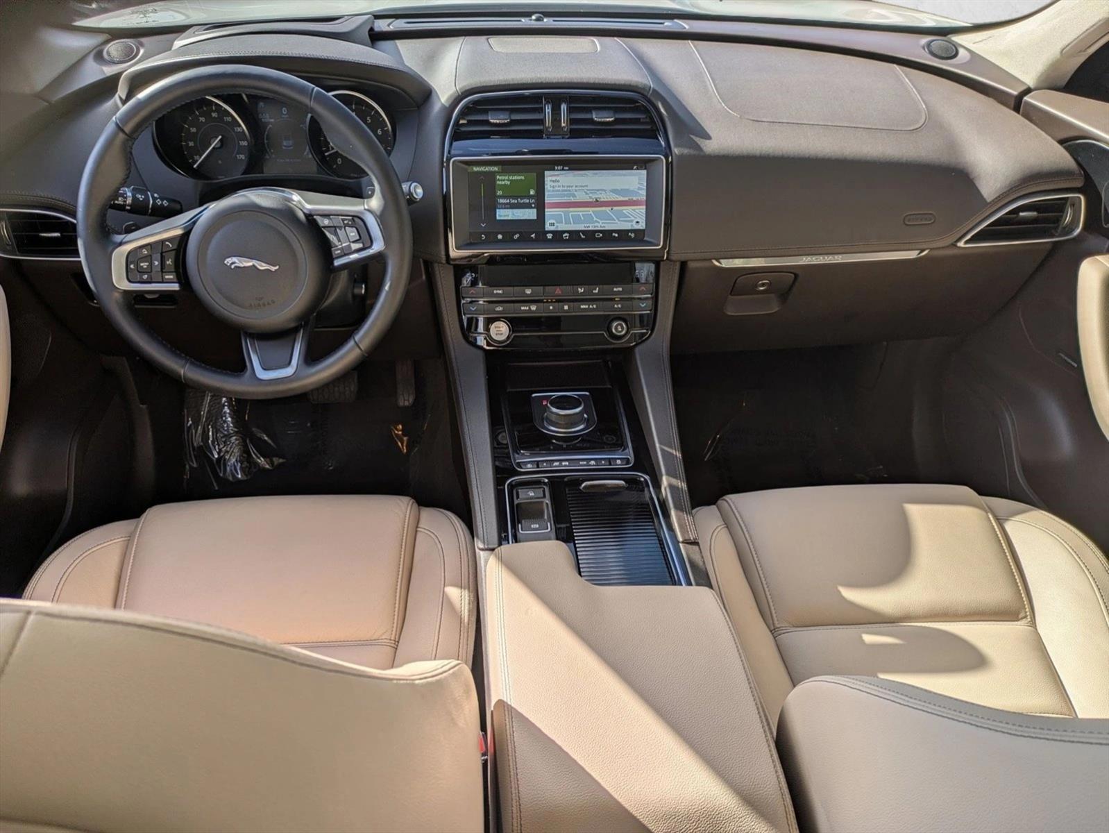 Thumbnail: 2020 Jaguar F-Pace - 4