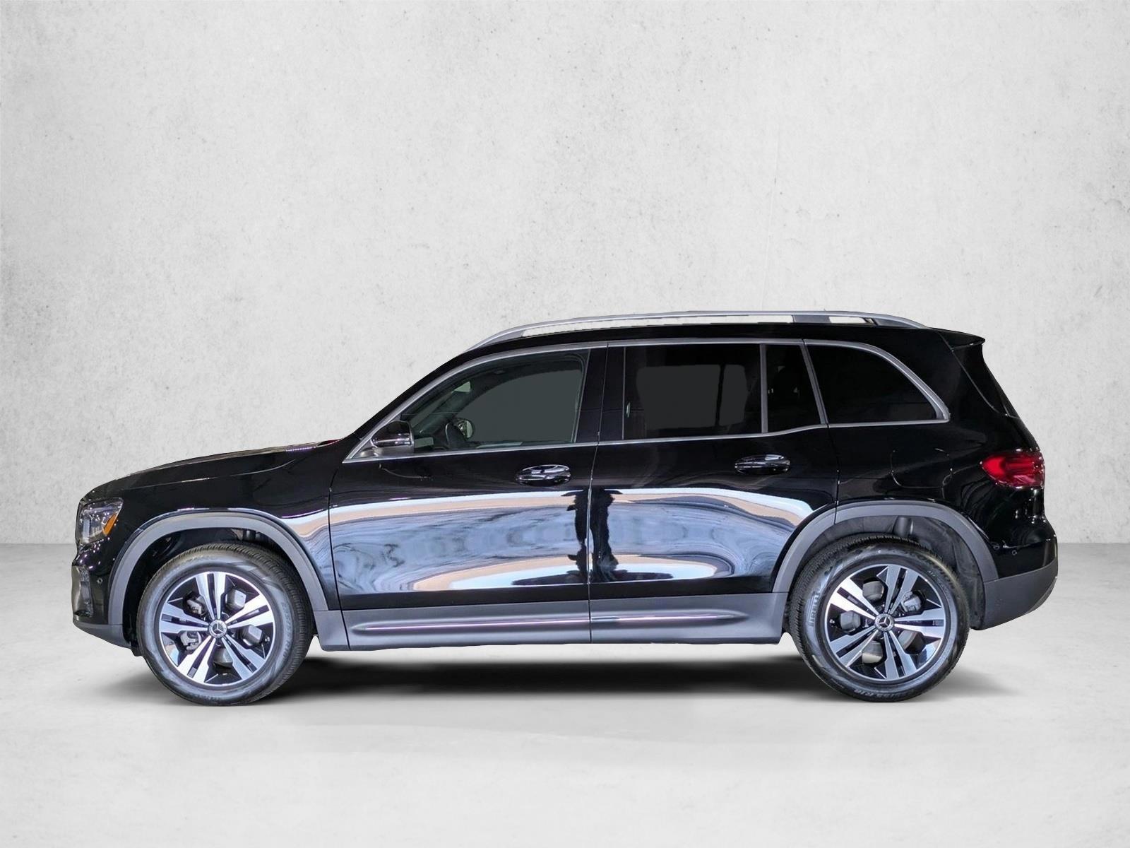 Thumbnail: 2025 Mercedes-Benz GLB - 2