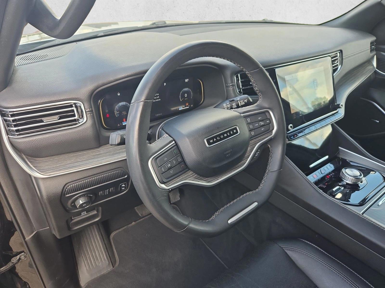 2023 Jeep Wagoneer L Series II - Photo 10