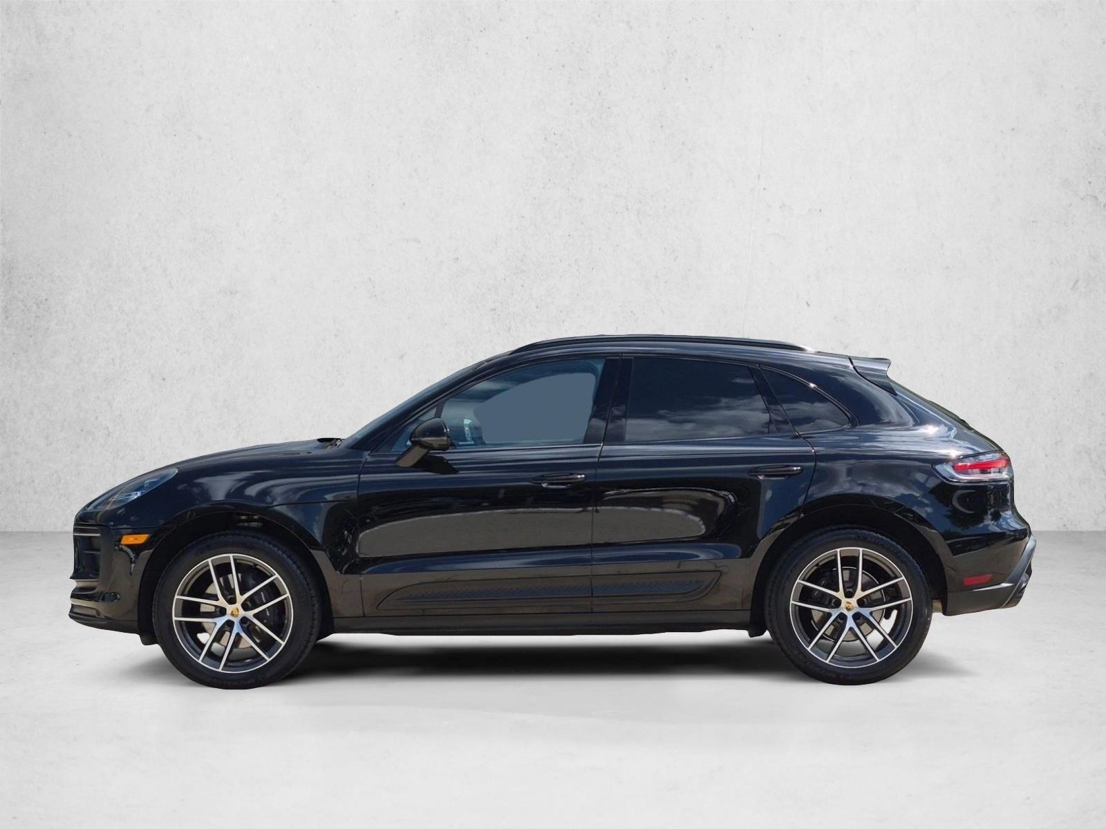 Thumbnail: 2026 Porsche Macan - 2