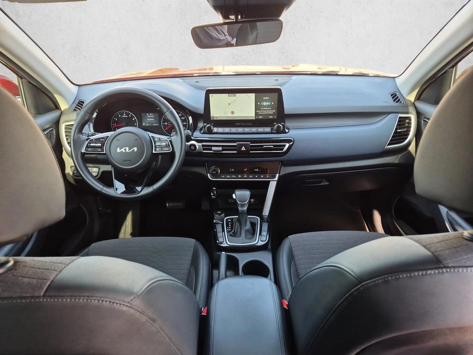 Thumbnail: 2022 Kia Seltos - 3