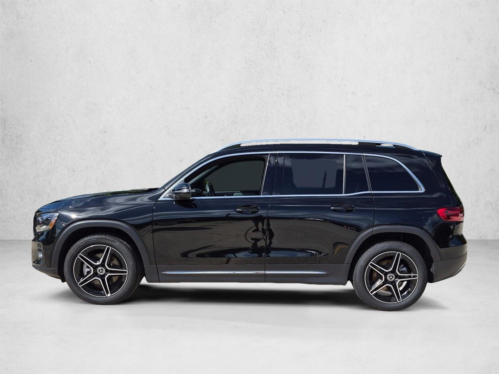 Thumbnail: 2026 Mercedes-Benz GLB - 2