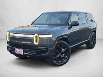 2025 Rivian R1S