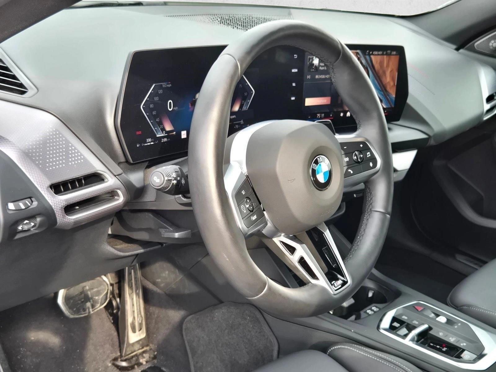 Thumbnail: 2025 BMW 2 Series - 3