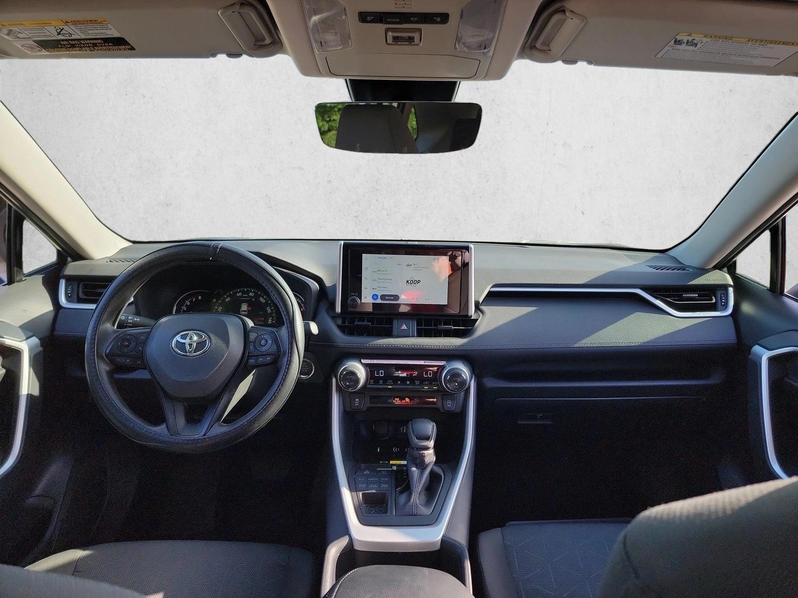 Thumbnail: 2025 Toyota RAV4 - 3