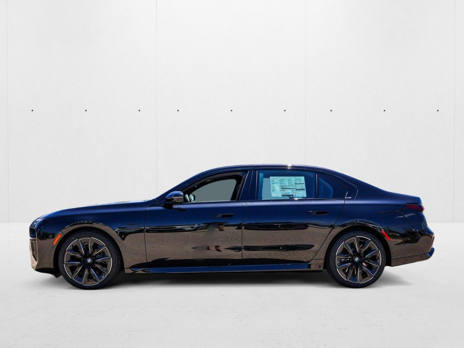 Thumbnail: 2025 BMW 7 Series - 2