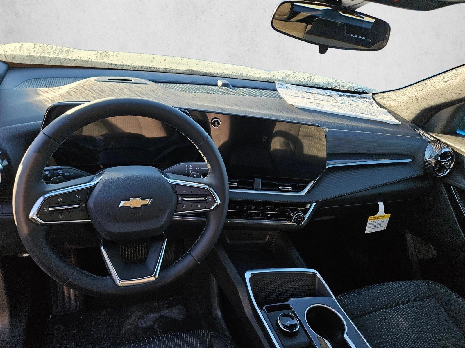 Thumbnail: 2026 Chevrolet Equinox - 3