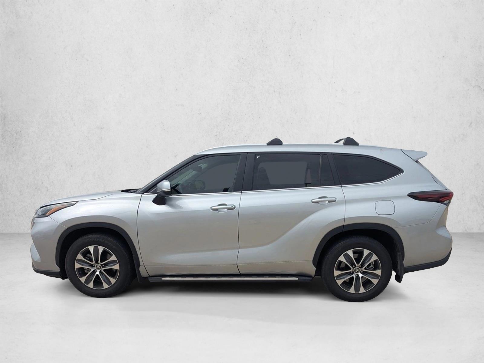 Thumbnail: 2024 Toyota Highlander - 2