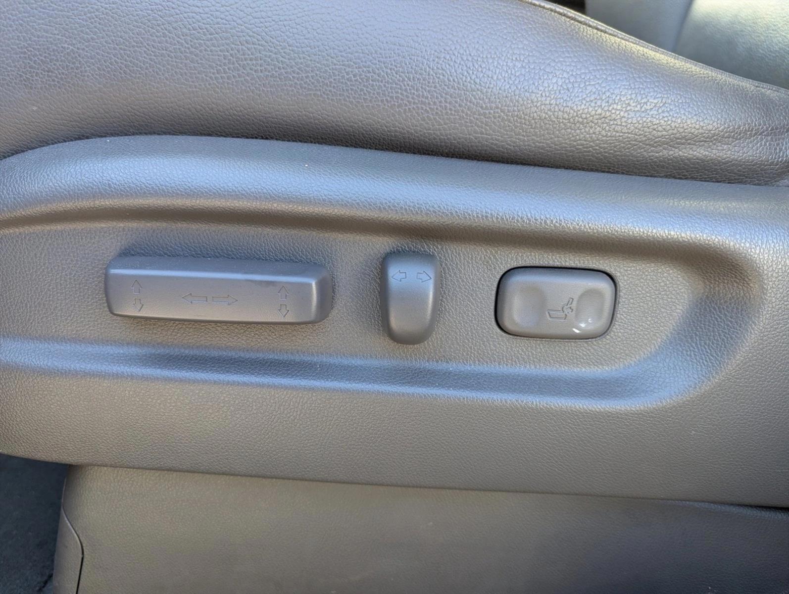 Thumbnail: 2016 Honda Odyssey - 4